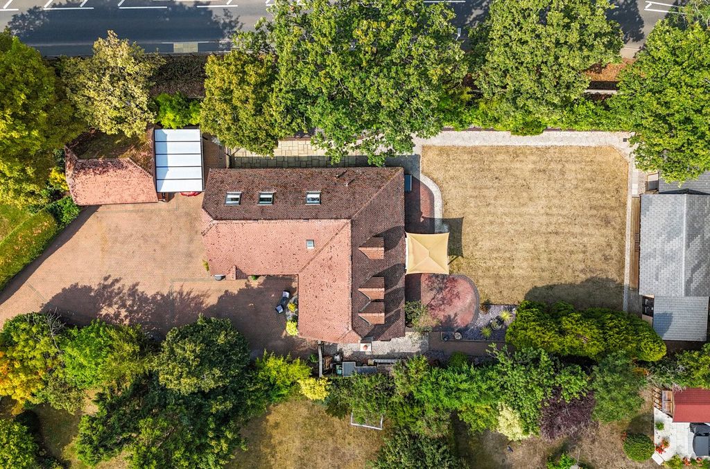 Property photo 2 of 30 Picture No. 42