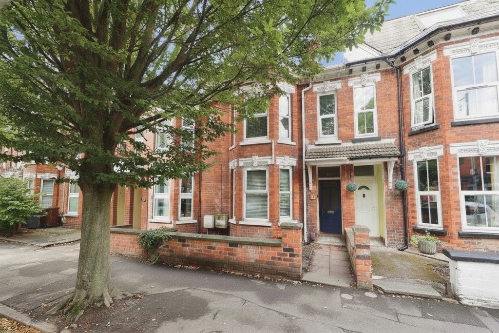 Property photo 1 of 19 5526320