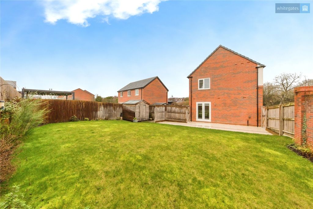 Property photo 2 of 24 Picture No. 23