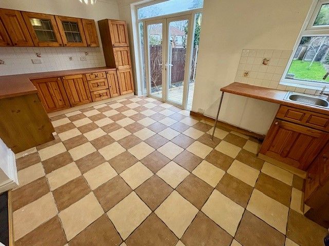 Property photo 2 of 15 Image