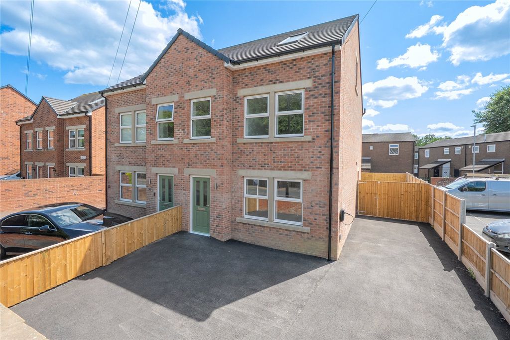 Property photo 1 of 27 Picture No. 79
