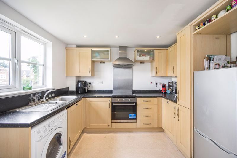 Property photo 3 of 11 Photo 10