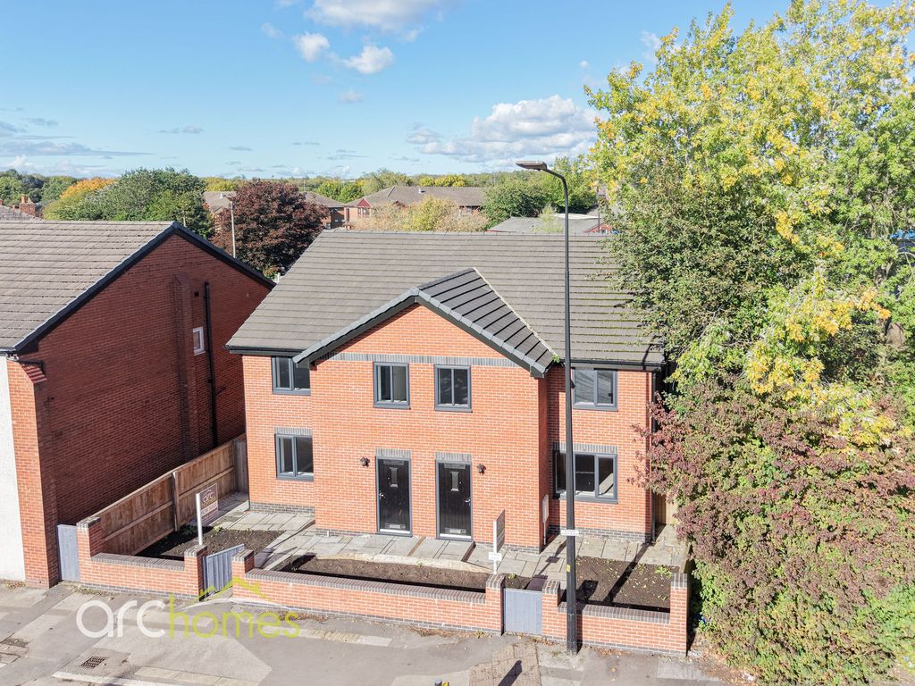Property photo 1 of 22