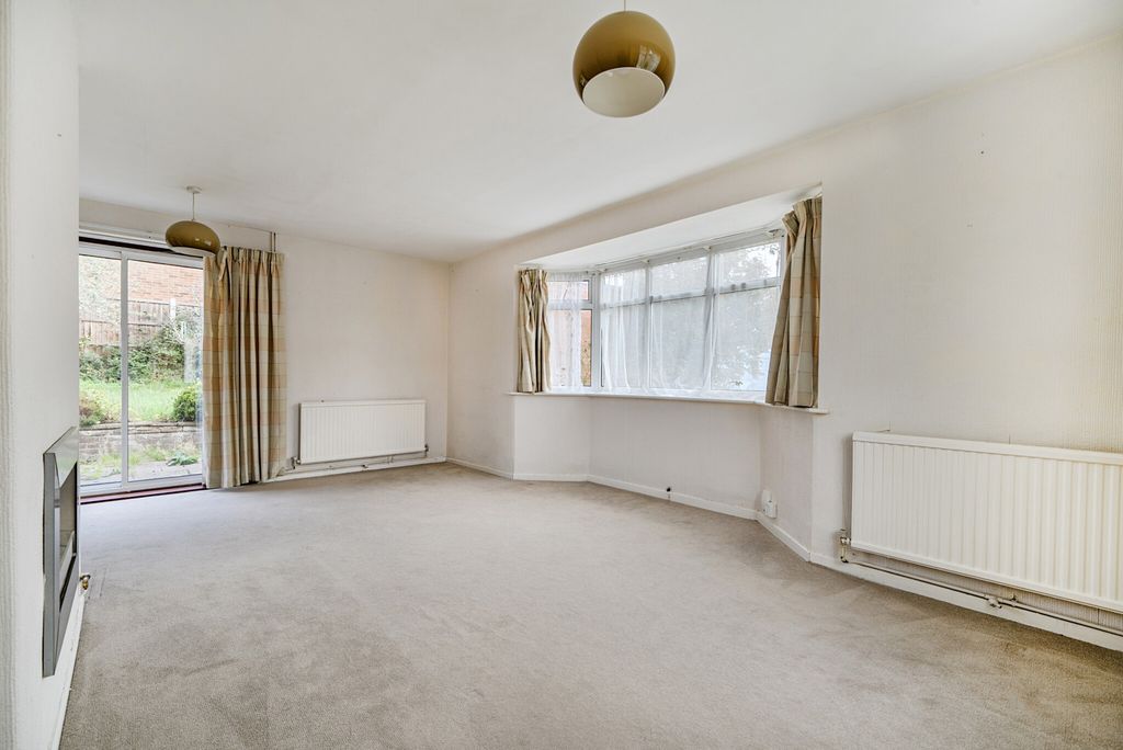 Property photo 3 of 23 1357962-11-68d3B3...