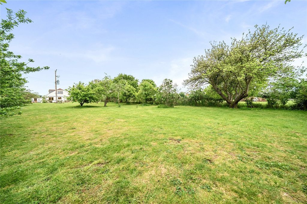 Property photo 3 of 34 Picture No. 37