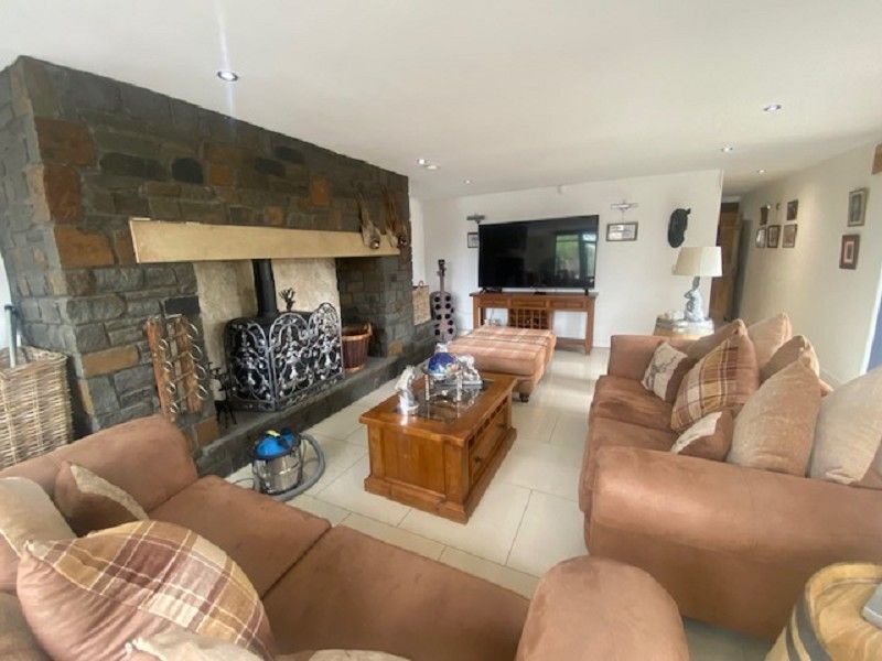 Property photo 2 of 29 ..