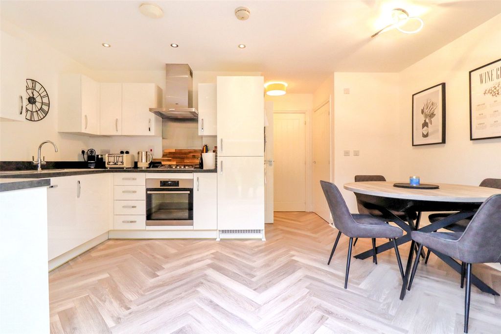 Property photo 2 of 16 Picture No. 50