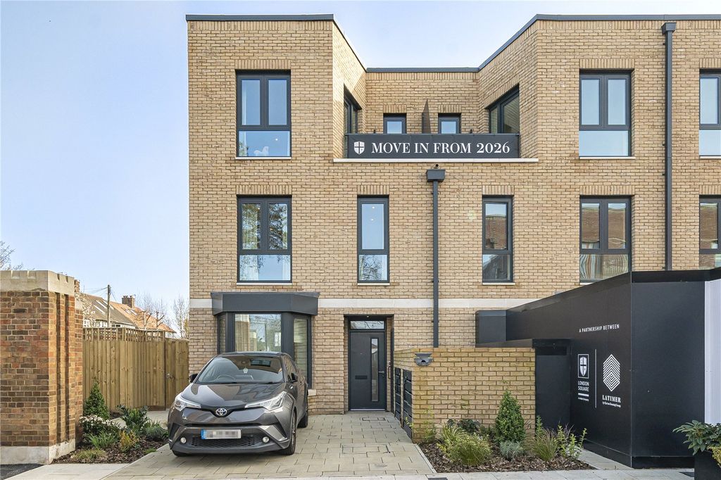Property photo 1 of 21 Previous Show Home