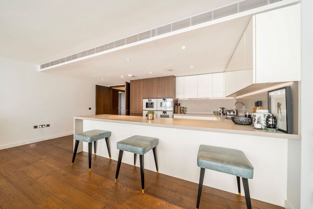 Waterfront Drive, Chelsea SW10 photo 4