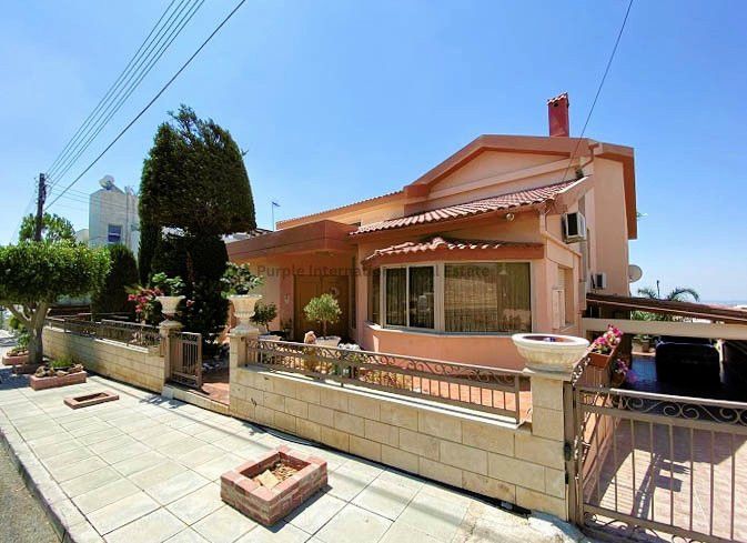Property photo 1 of 14