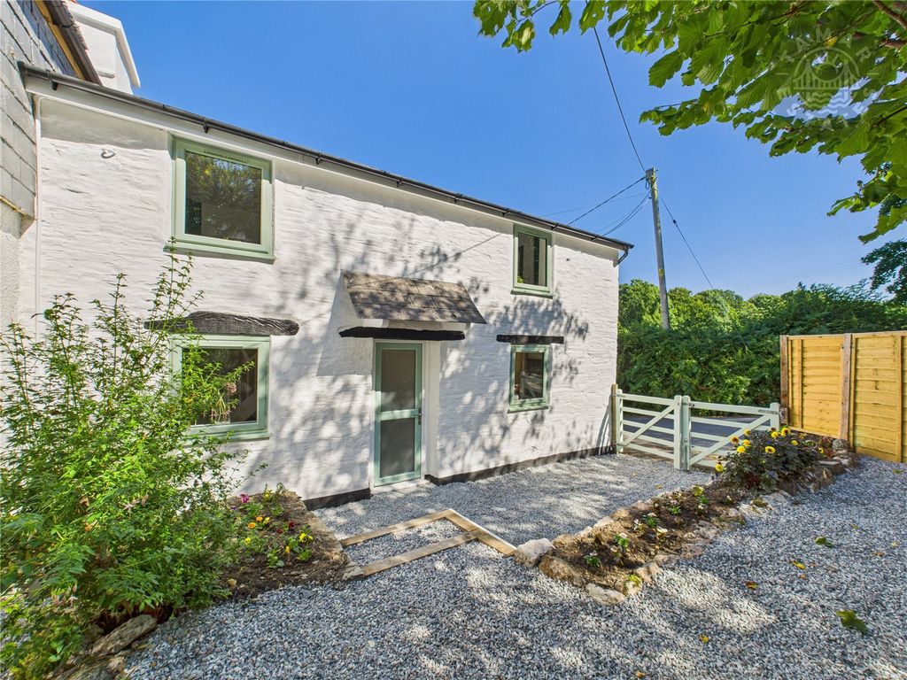 Property photo 1 of 11 Front Aspect