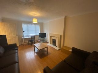 Property photo 3 of 27