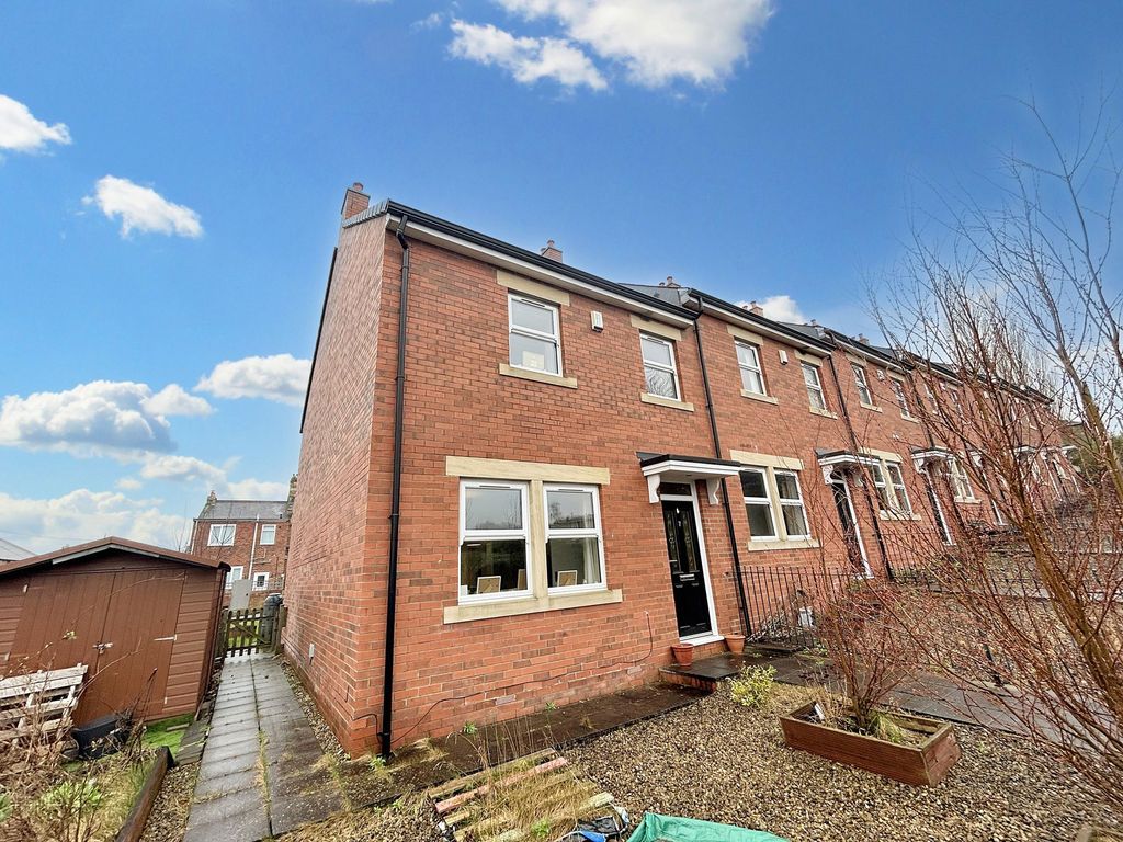 Property photo 1 of 21