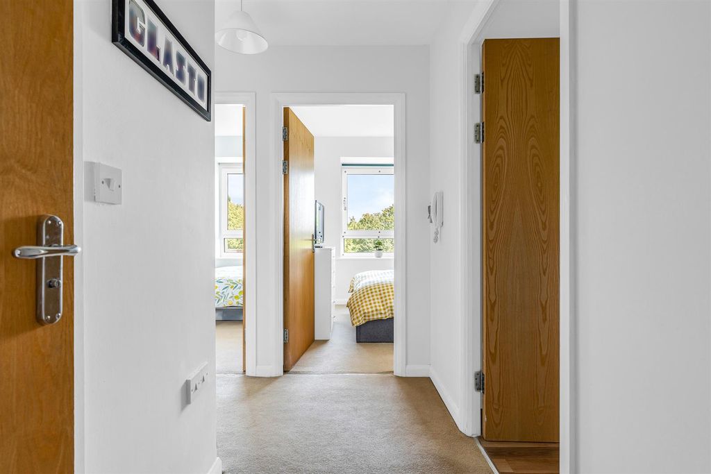 Property photo 3 of 15 Internal-5.Jpg