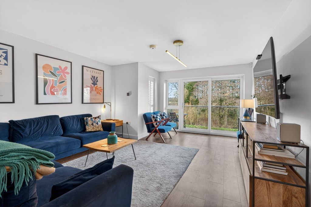 Property photo 3 of 38