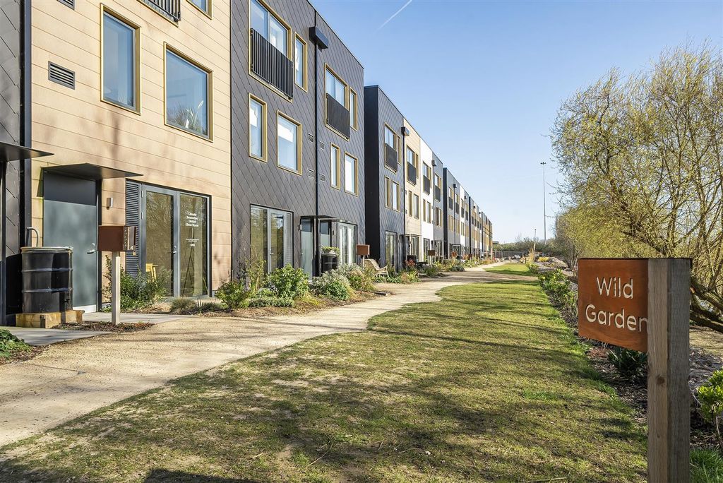 Property photo 1 of 12 2v5Ldxxugeu3Csk9Pkfzdw.Jpg