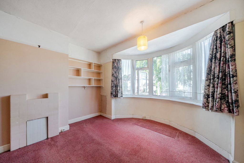 Property photo 2 of 17 1512135-4-6A8d711...