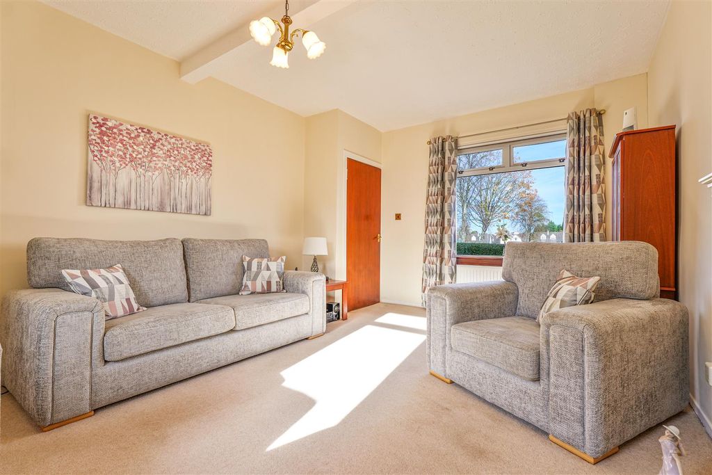 Property photo 2 of 21