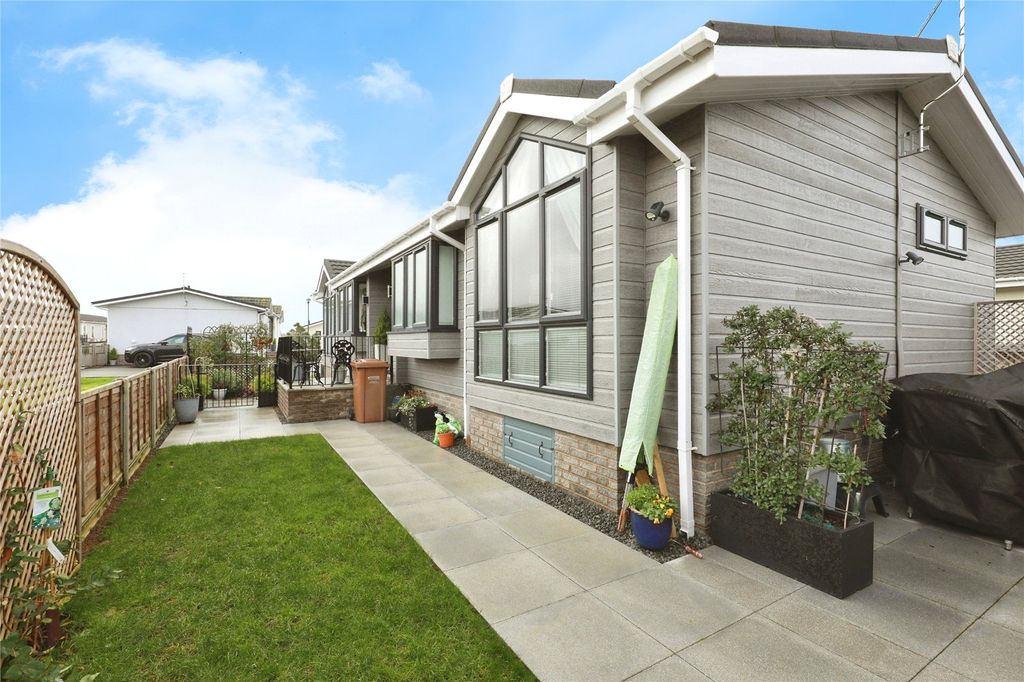 Property photo 1 of 17 Picture No. 33