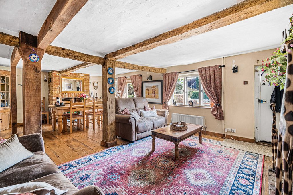 Property photo 2 of 23 Living Room