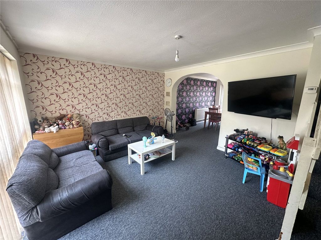Property photo 2 of 12 Picture No. 02