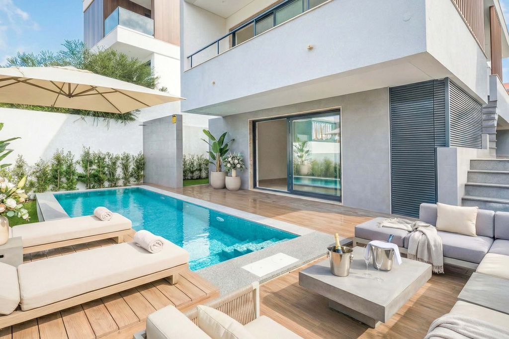 Property photo 2 of 46