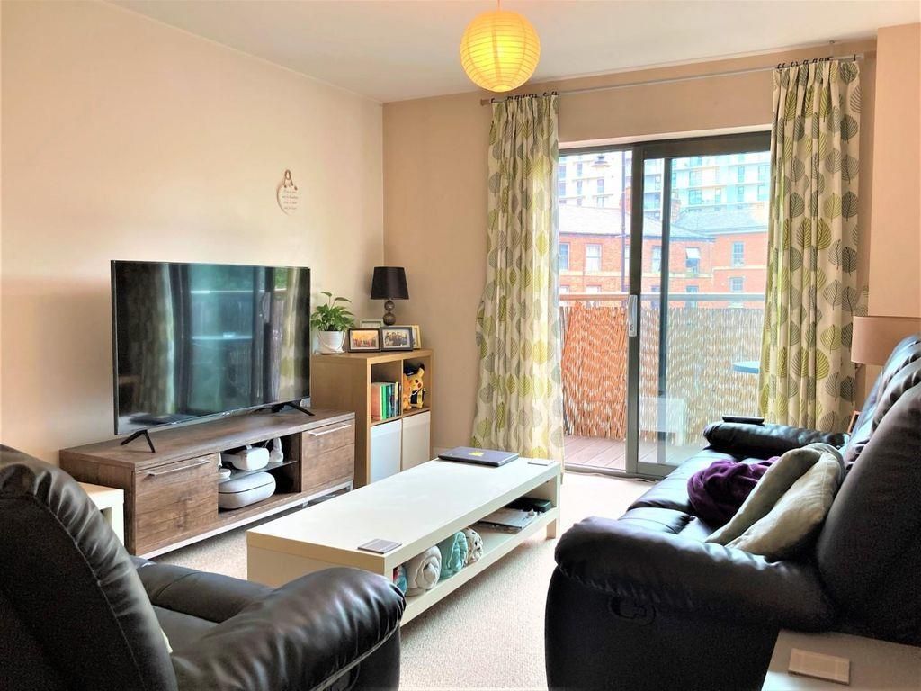 Property photo 2 of 10 Lounge