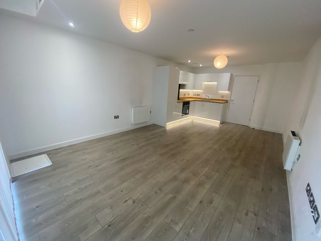 Property photo 2 of 8 Image