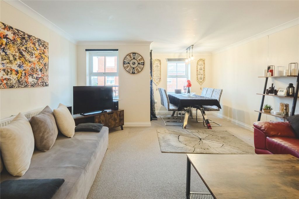 Property photo 3 of 11 Picture No. 25