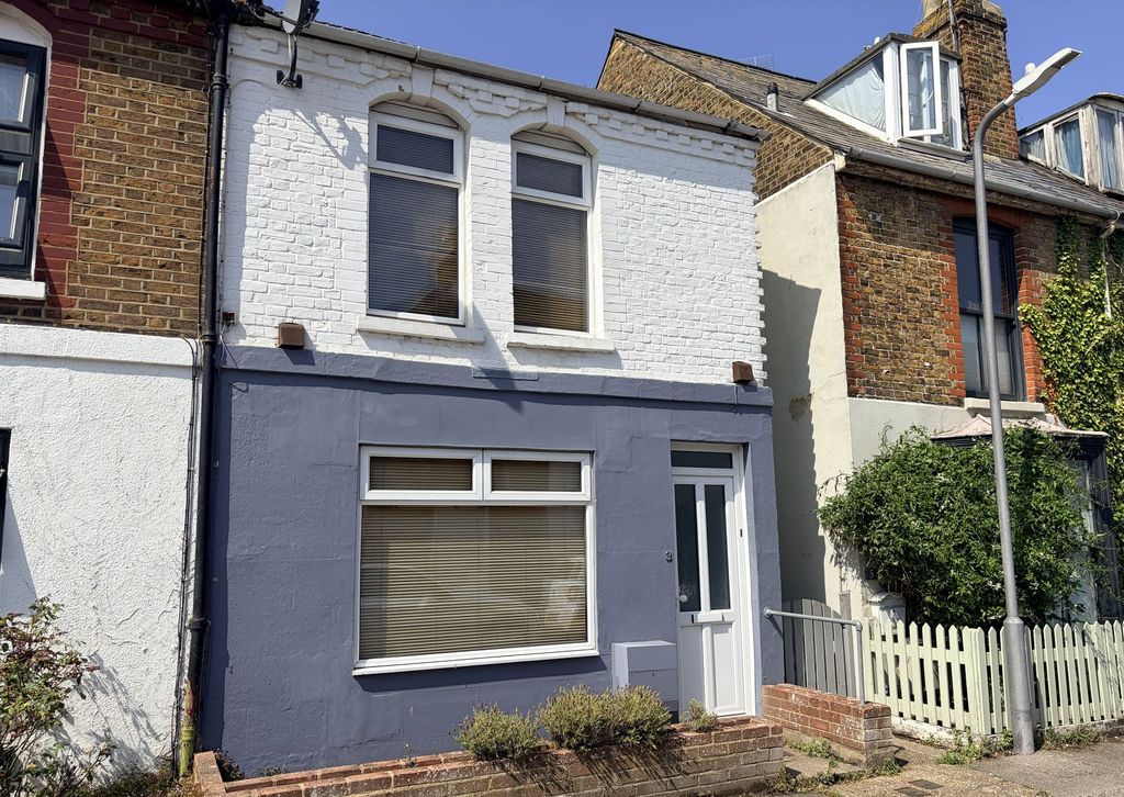 Property photo 1 of 10