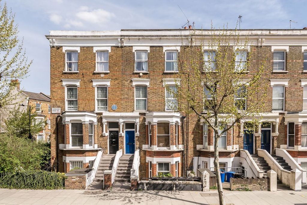 Property photo 1 of 5