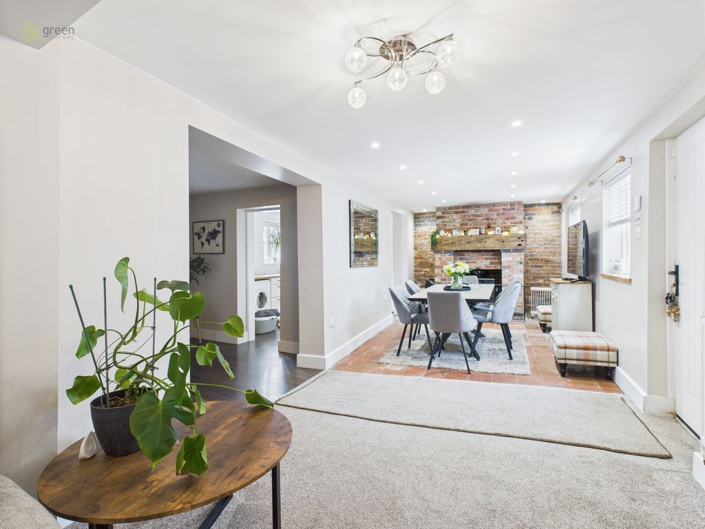 Property photo 3 of 71