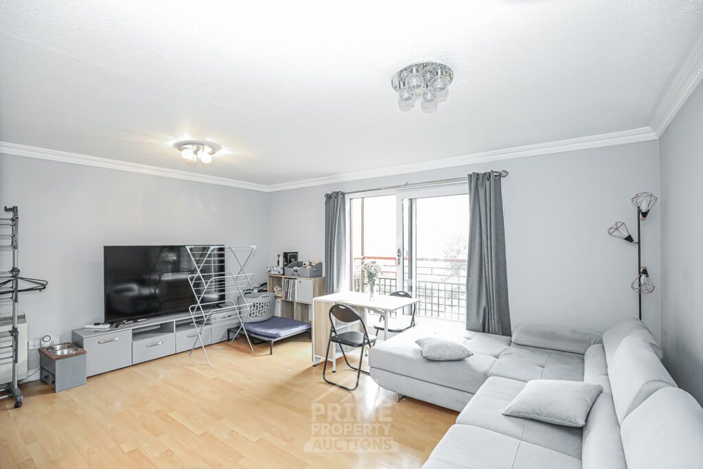 Property photo 2 of 18