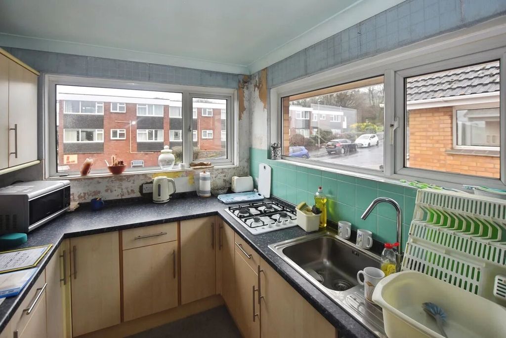 Property photo 3 of 8 Picture 3