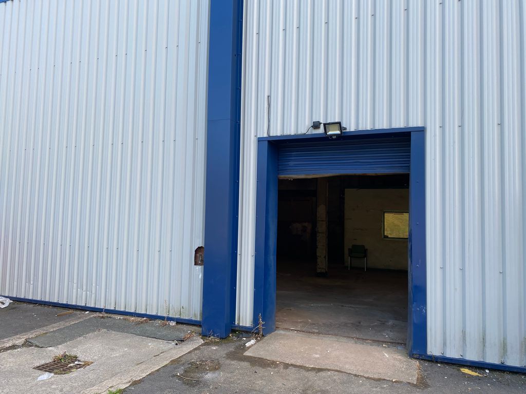 Property photo 2 of 6 Entrance