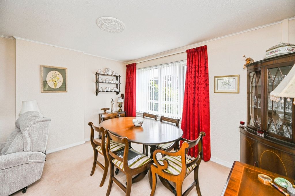 Property photo 2 of 20 Pbox-Img.Jpg
