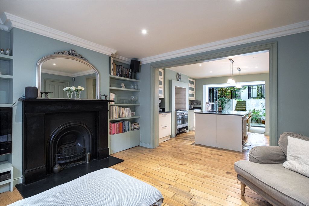 Property photo 3 of 34 Picture No. 73