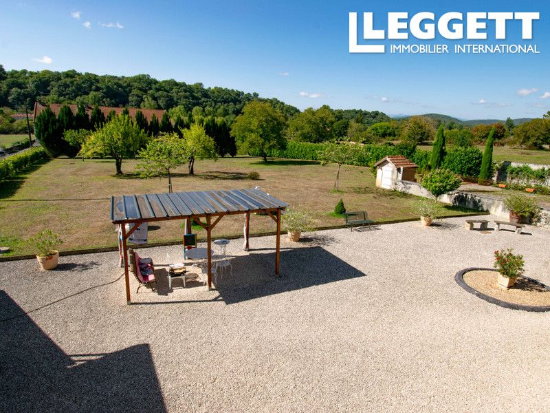 Property photo 3 of 10