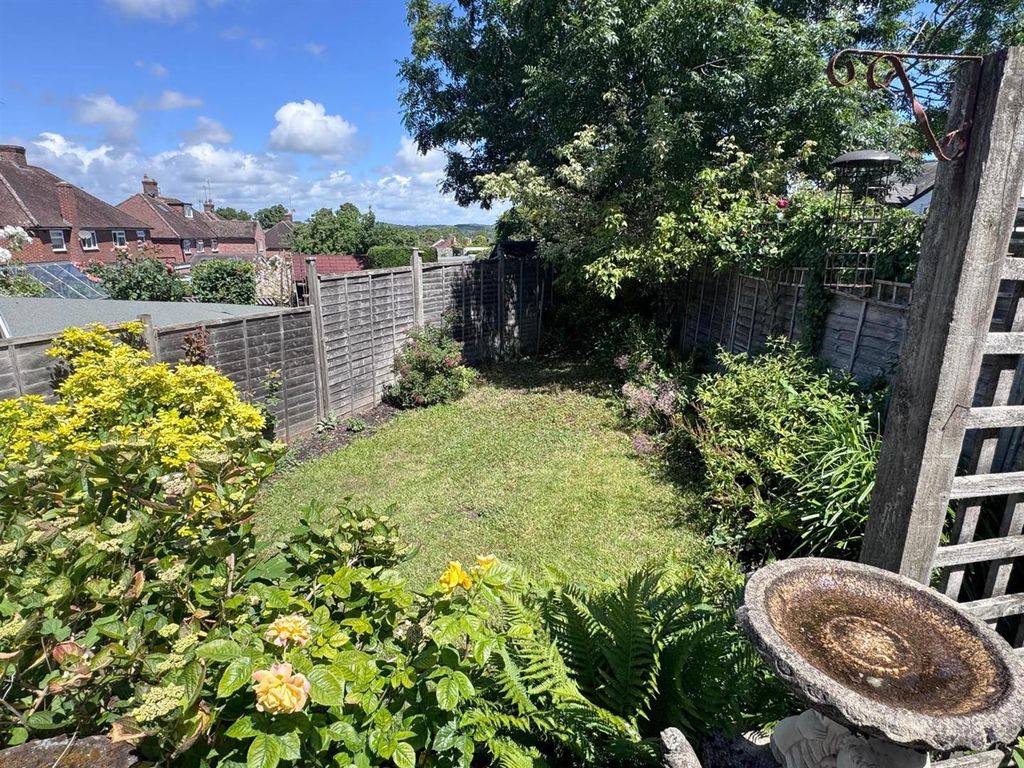 Property photo 3 of 21 Garden 2 New.Jpg