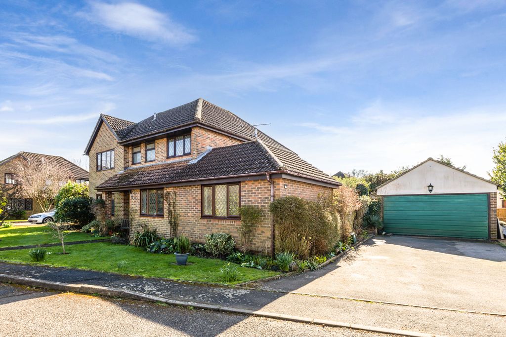 Property photo 1 of 16