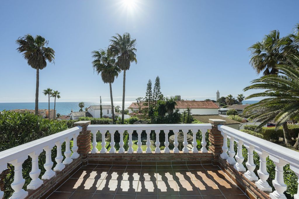 Property photo 1 of 74