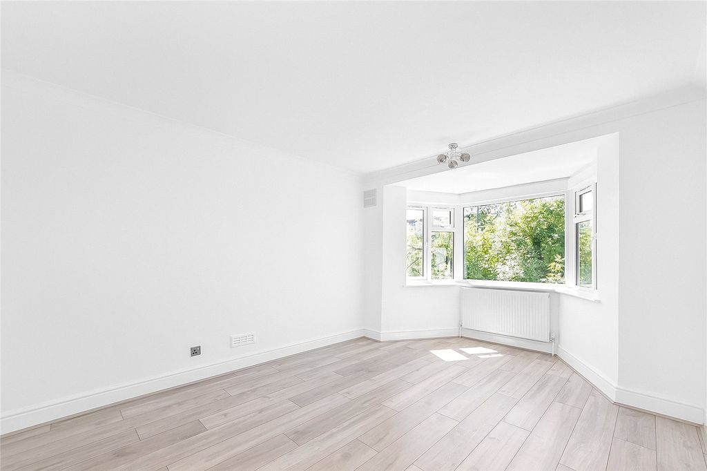 Property photo 3 of 13 Picture No. 04