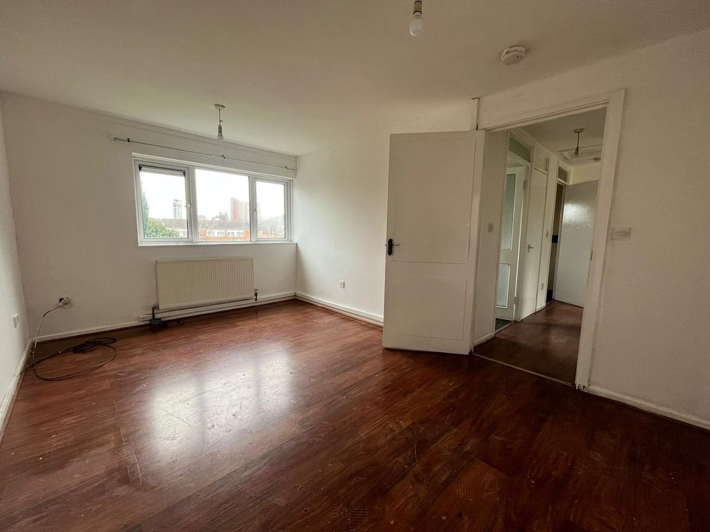 Property photo 1 of 9 Image