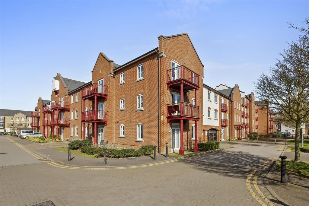 Property photo 2 of 14