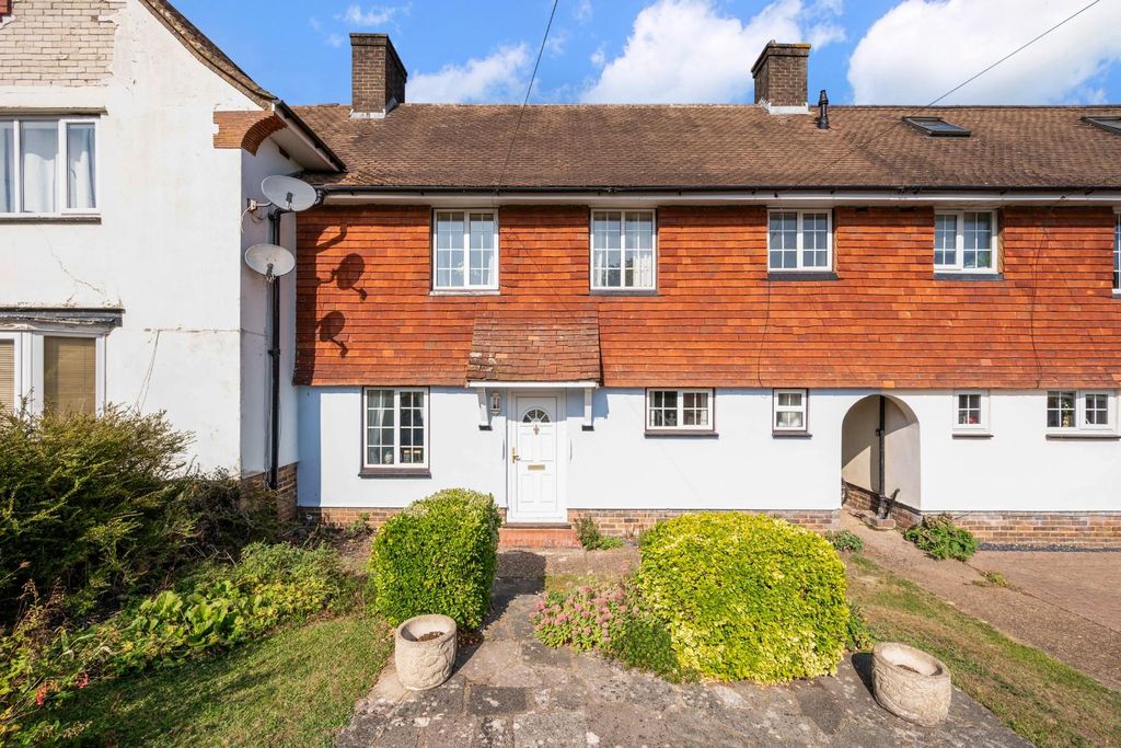 Property photo 1 of 16 Downland Close (15).Jpg