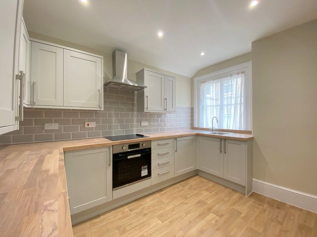 Property photo 2 of 7 Gallery