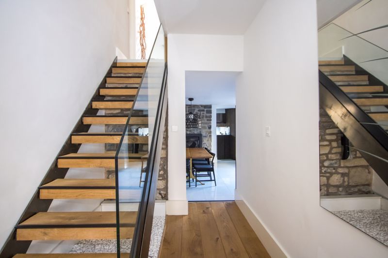 Property photo 2 of 25 Photo 2