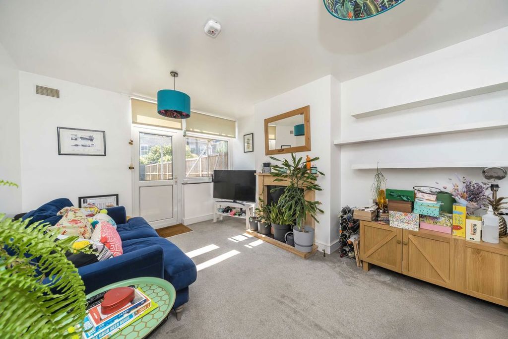 Property photo 1 of 4