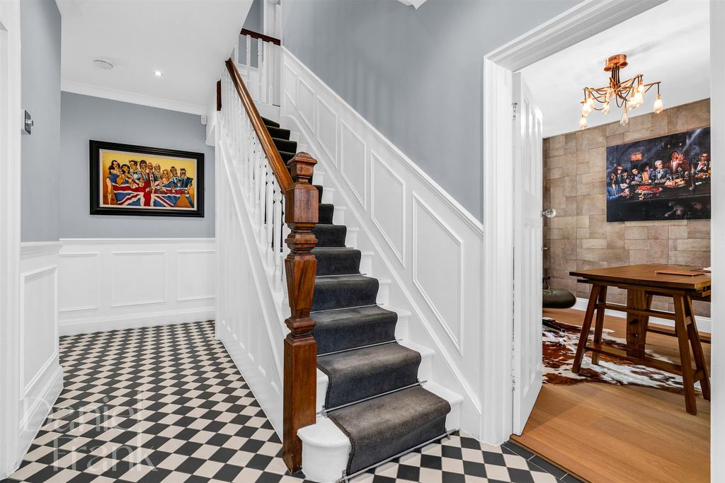 Additional image 17 of 5 bed detached house for saleThe Uplands, Loughton IG10