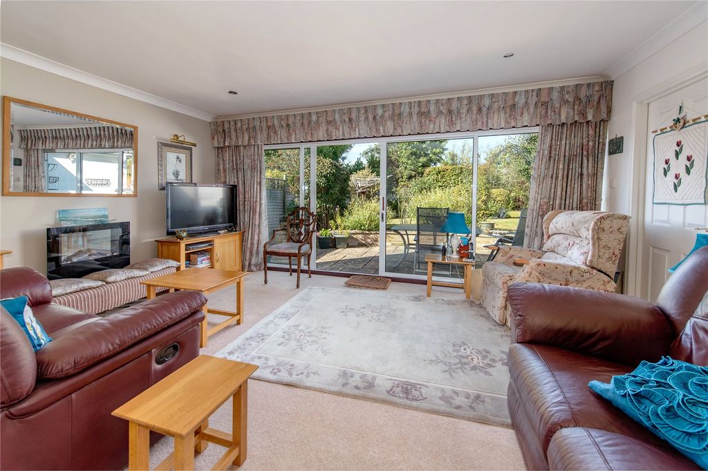 Property photo 2 of 21 Picture No. 08
